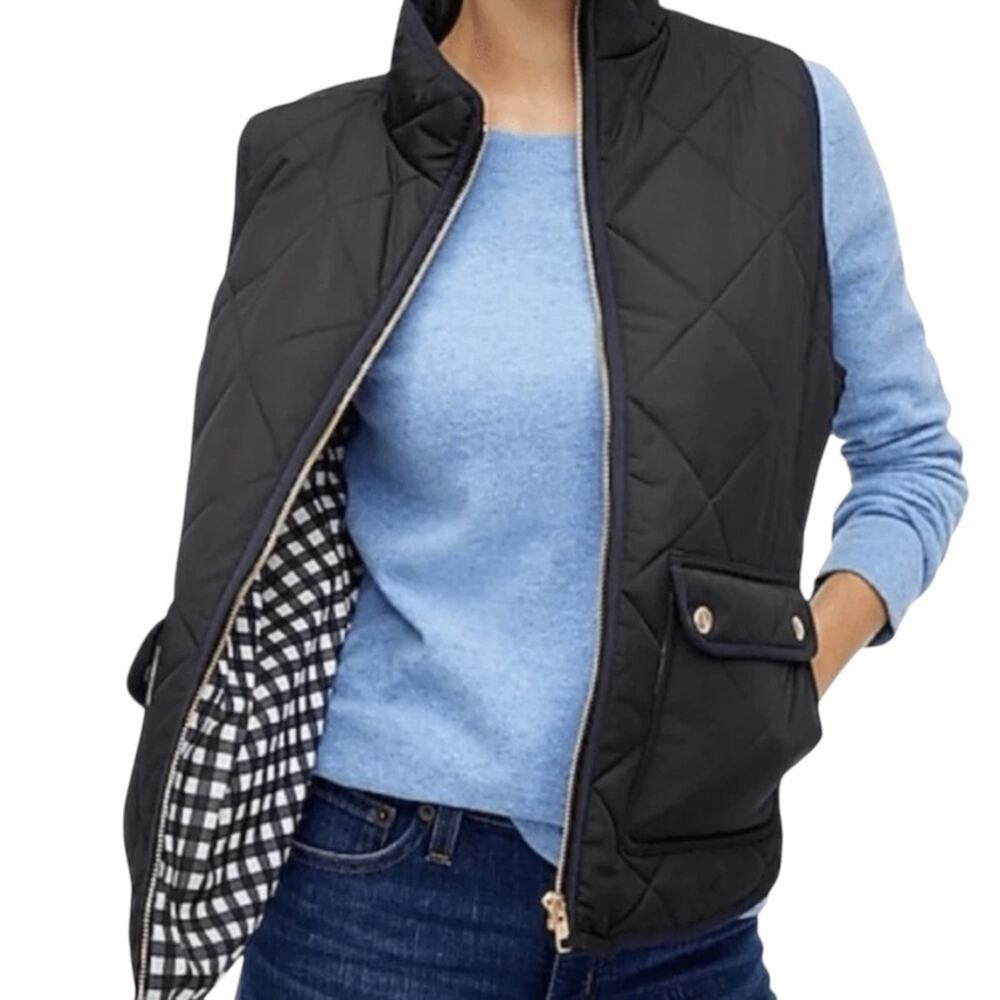 J Crew Excursion Quilted Vest M Black Gingham Plaid Lining Flap Snap Pockets